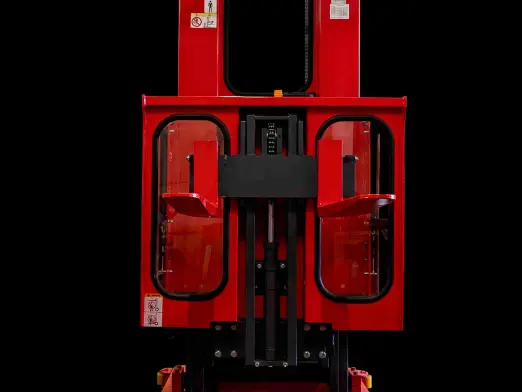 Zdjęcie przedstawiające elektryczny wózek do kompletacji zamówień MiMA MHA10